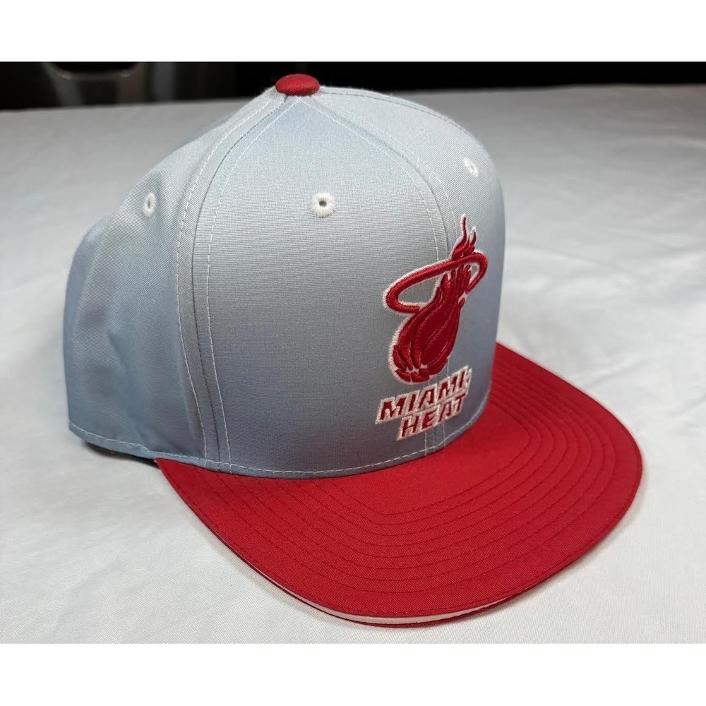 Miami Heat Fitted 7 3/8 Flat Bill Hat Mitchell & Ness Gray/Red NBA - READ - Picture 6 of 8